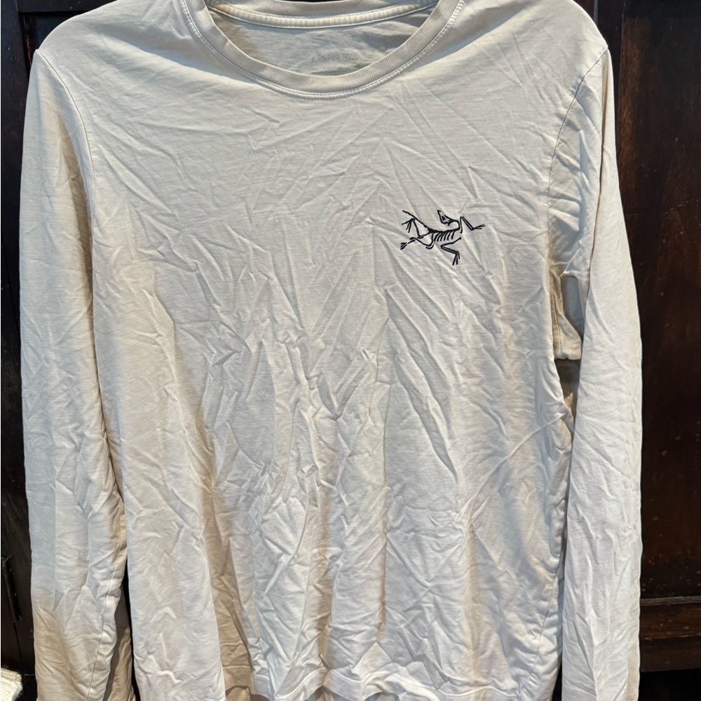 Arc'teryx White Long Sleeve Tee. Size Medium